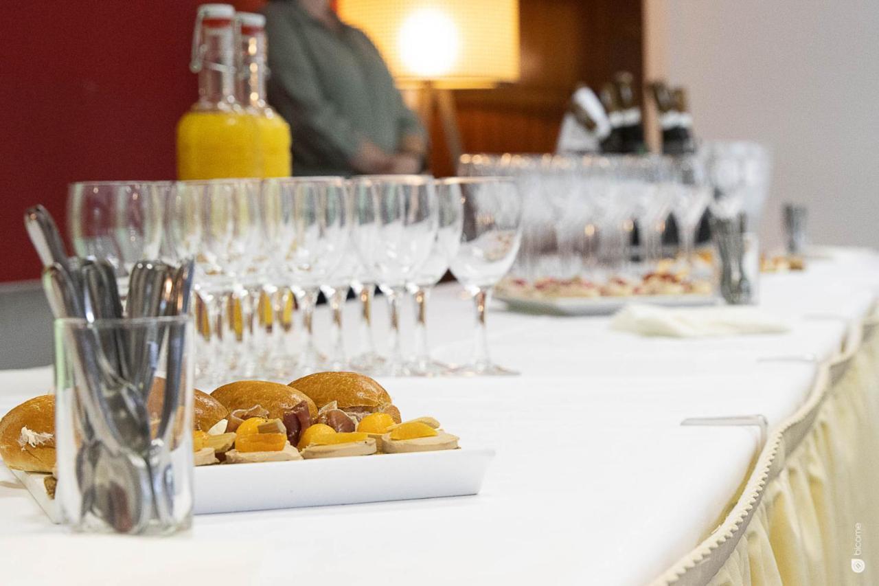 Montigny  Logis Hotel & Restaurant - Le Relais De Montigny מראה חיצוני תמונה