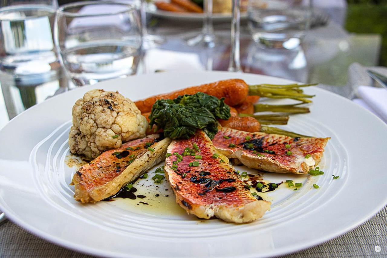 Montigny  Logis Hotel & Restaurant - Le Relais De Montigny מראה חיצוני תמונה