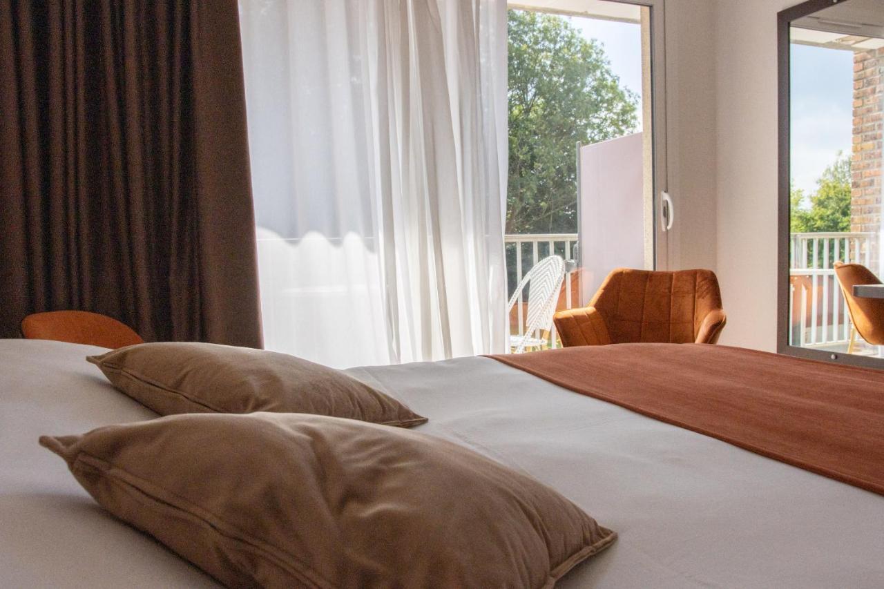 Montigny  Logis Hotel & Restaurant - Le Relais De Montigny מראה חיצוני תמונה
