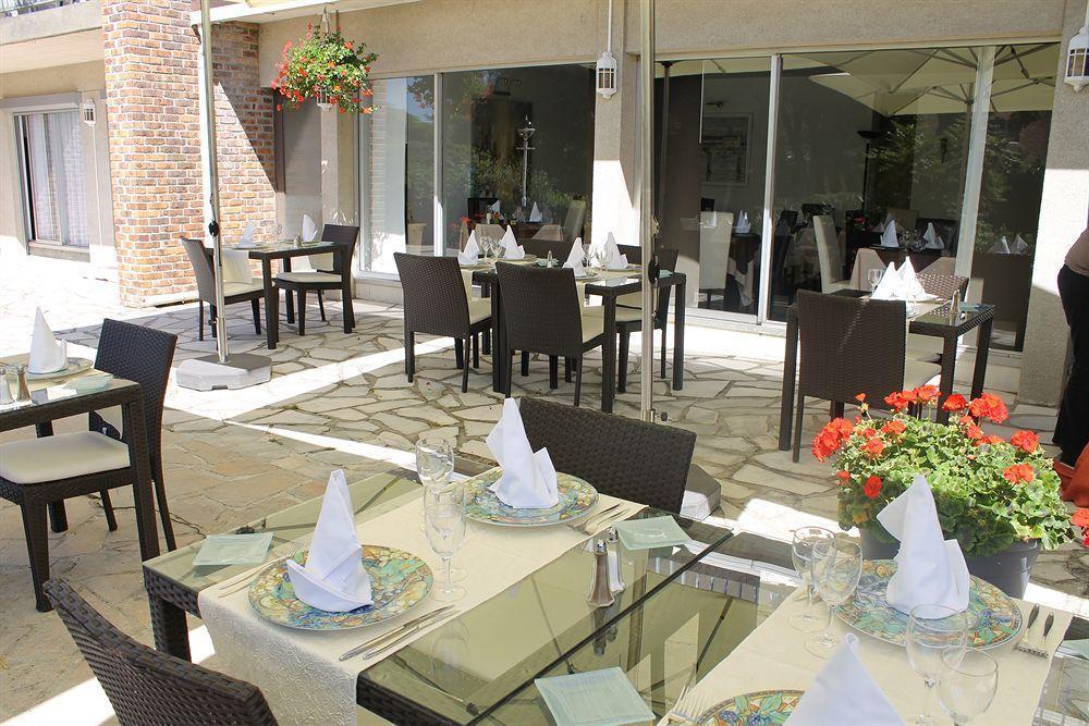 Montigny  Logis Hotel & Restaurant - Le Relais De Montigny מראה חיצוני תמונה