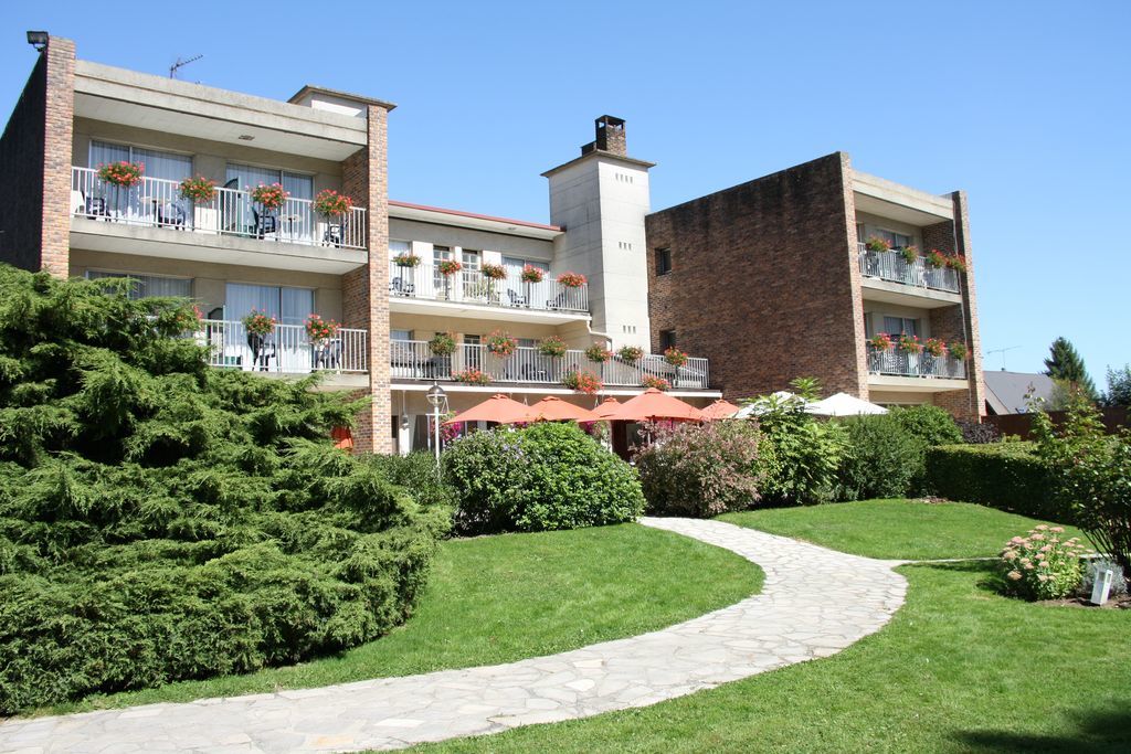 Montigny  Logis Hotel & Restaurant - Le Relais De Montigny מראה חיצוני תמונה